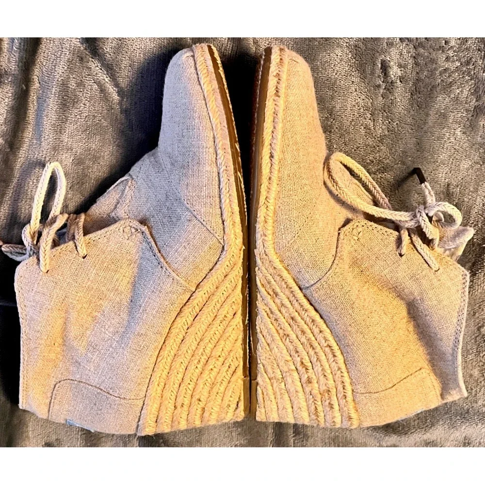 TOMS Desert Wedge Oatmeal Linen Canvas Espadrille Lace Up Booties‎ W8.5 301212